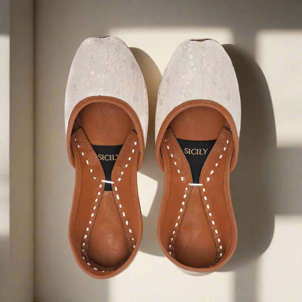 Jhilmil (Off-White)
