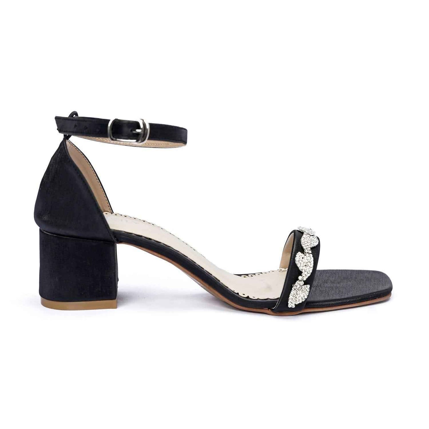 Adora (Black)