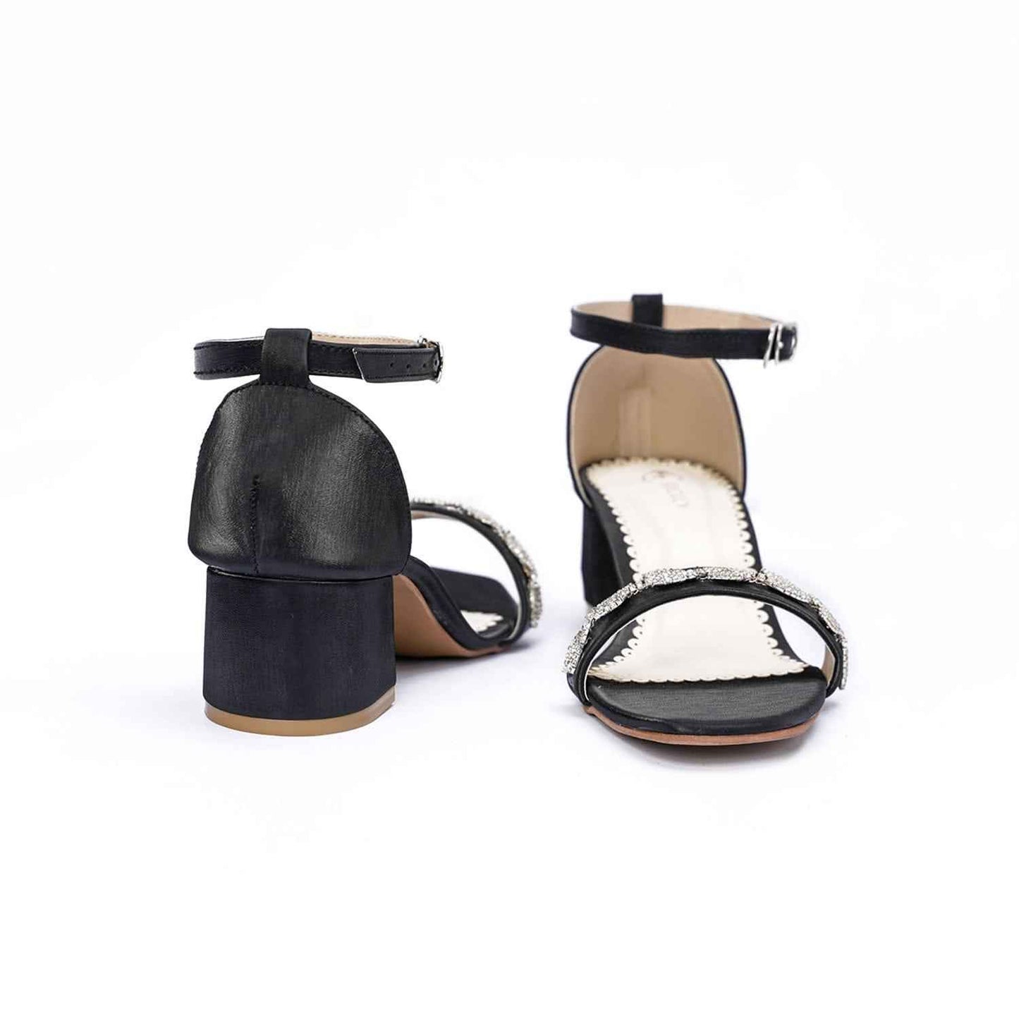 Adora (Black)