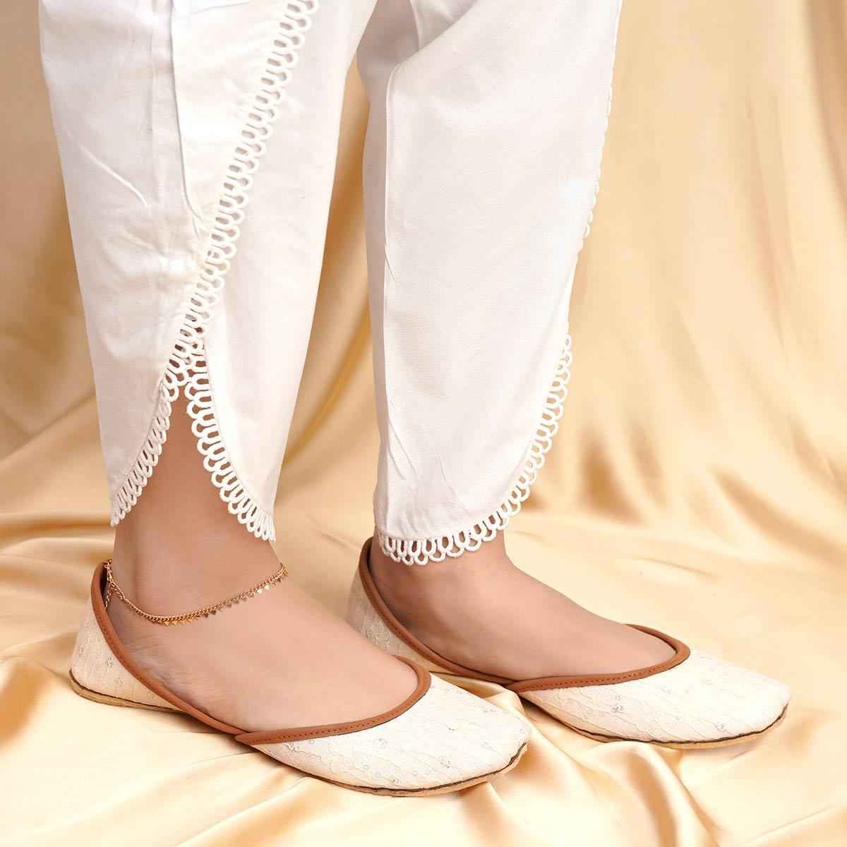 Jhilmil (Off-White)
