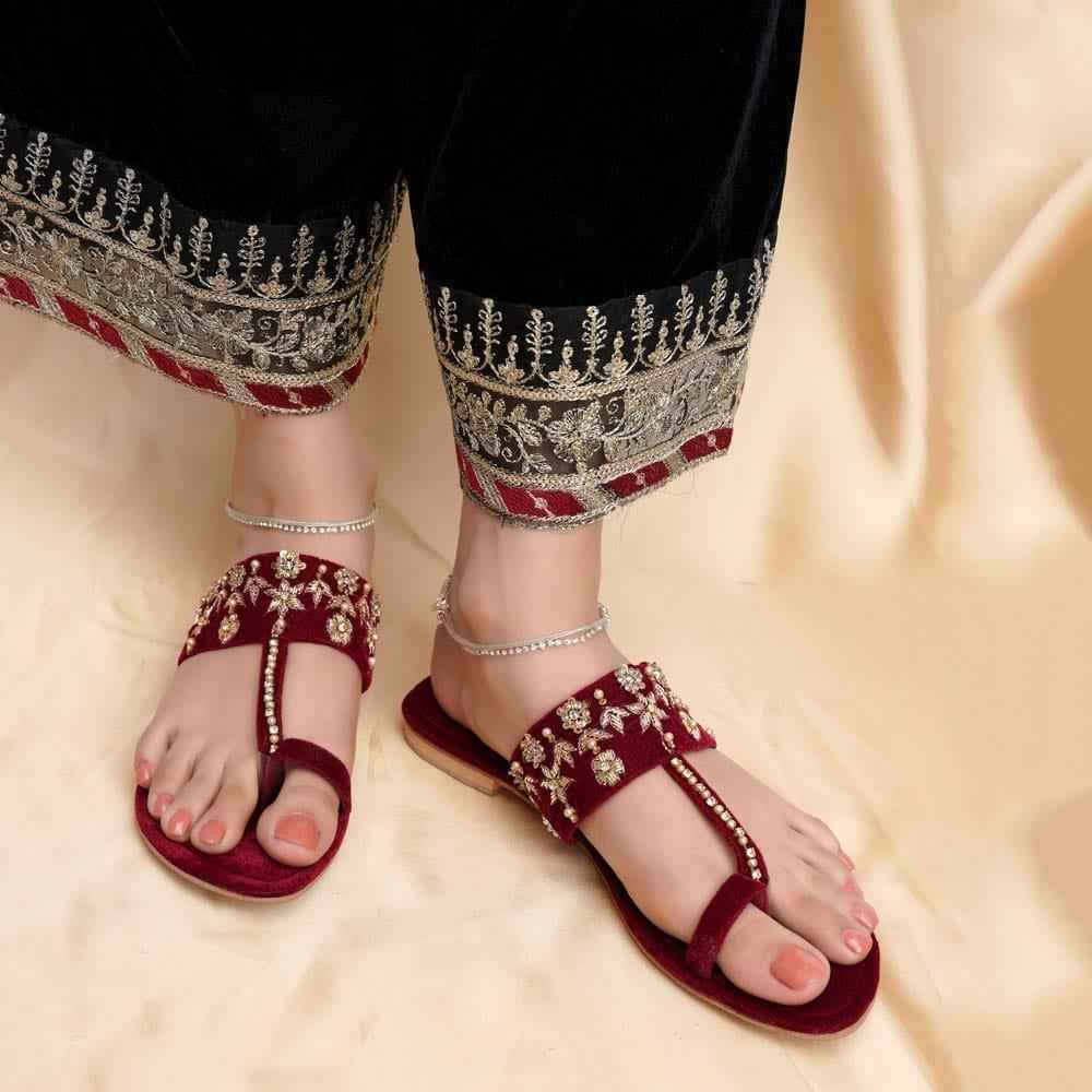 Beena (Maroon)