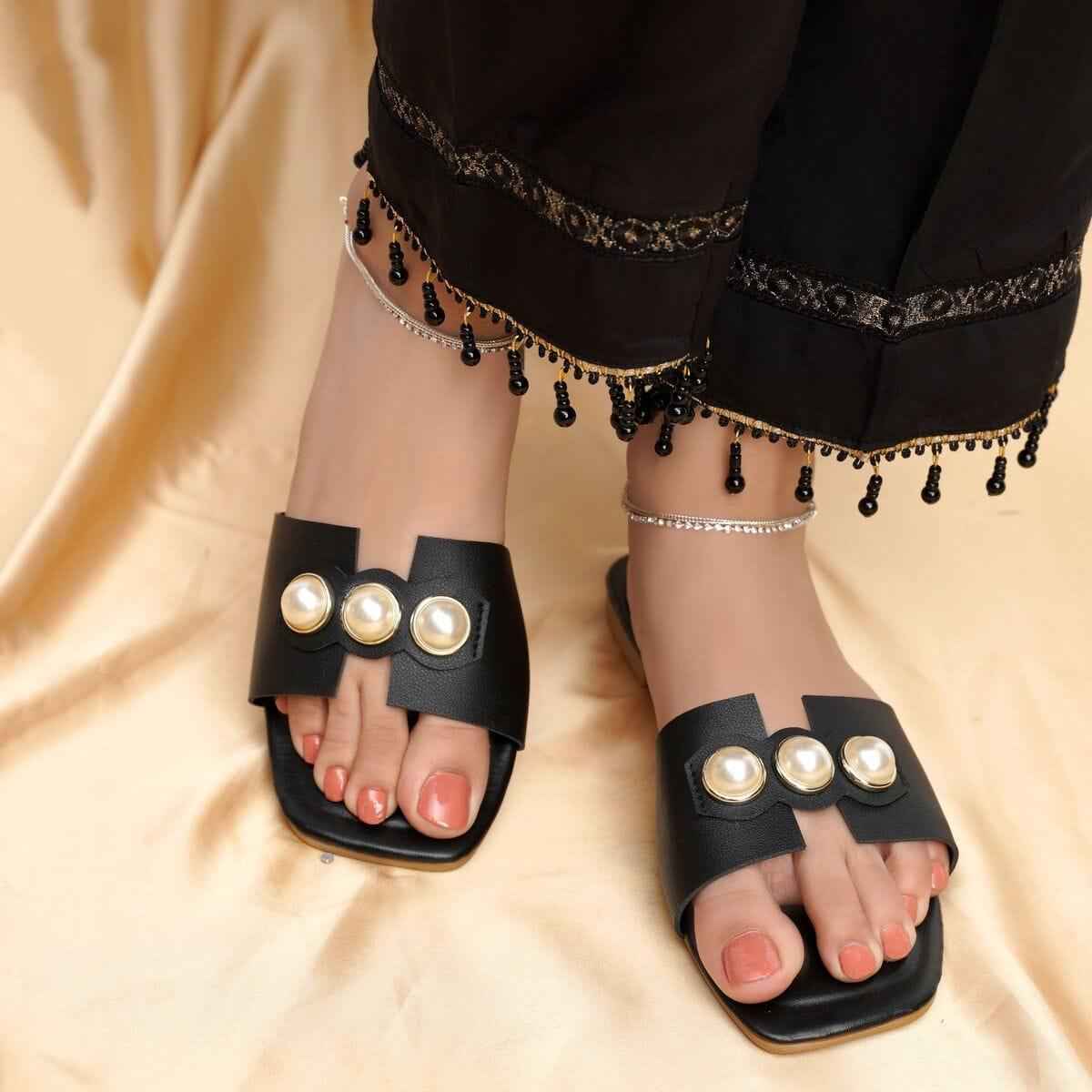 Nova (Black)