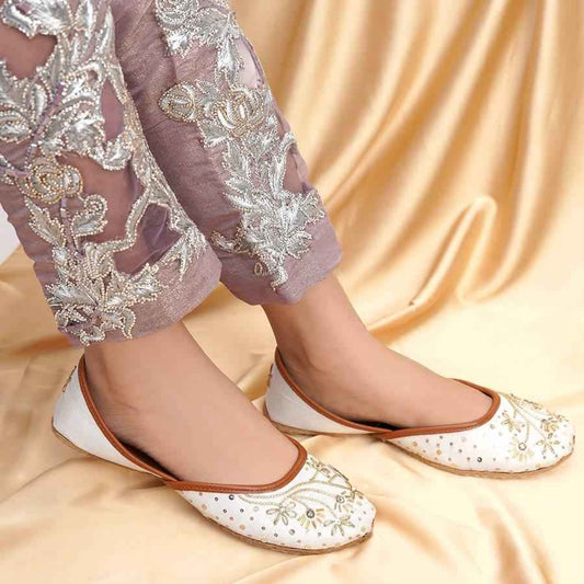 Ava (White)